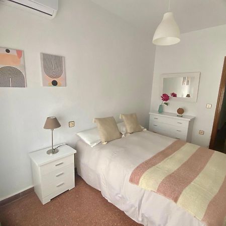 Vera Apartment, Acogedor Y Tranquilo En El Corazon De La Ciudad Antequera Luaran gambar