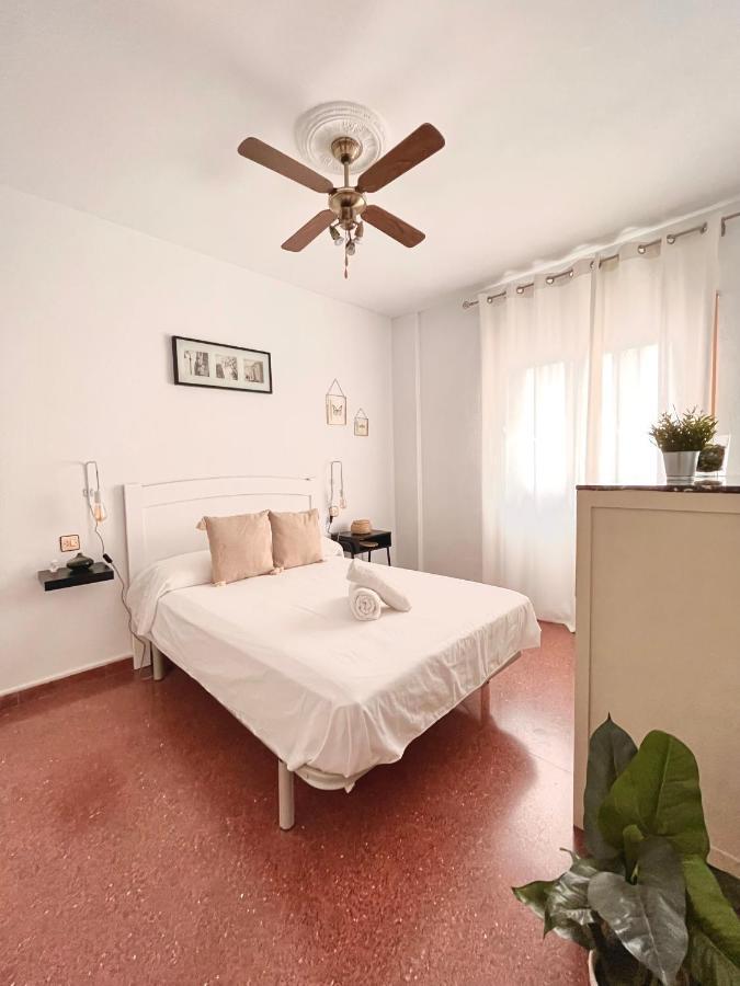 Vera Apartment, Acogedor Y Tranquilo En El Corazon De La Ciudad Antequera Luaran gambar