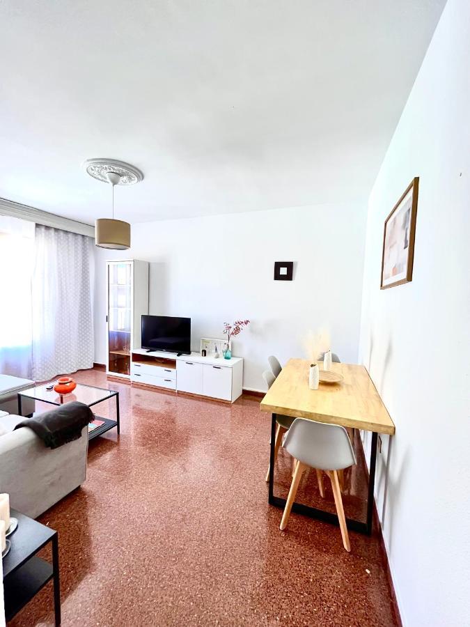 Vera Apartment, Acogedor Y Tranquilo En El Corazon De La Ciudad Antequera Luaran gambar