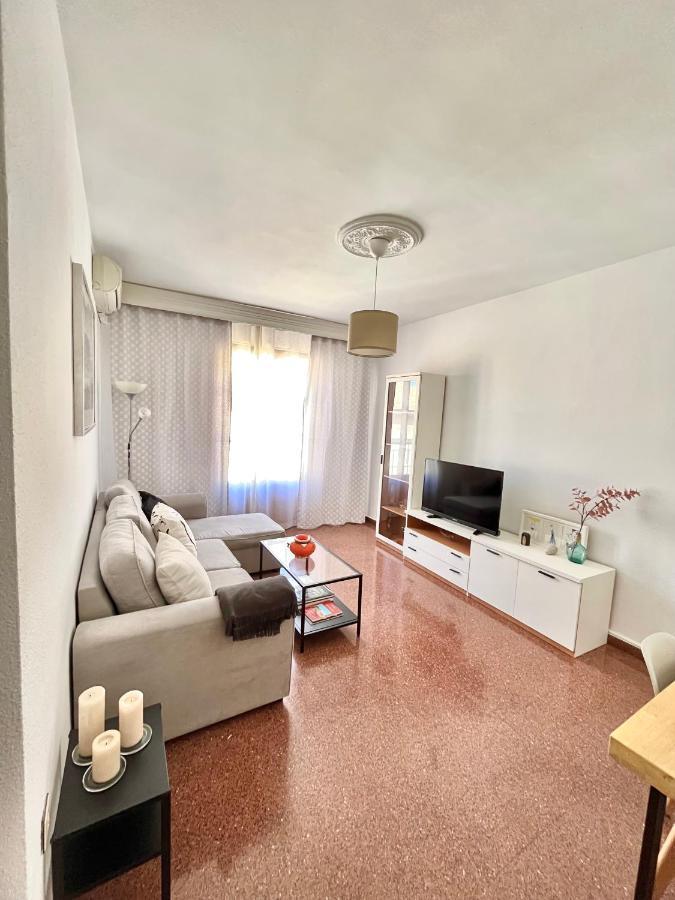 Vera Apartment, Acogedor Y Tranquilo En El Corazon De La Ciudad Antequera Luaran gambar