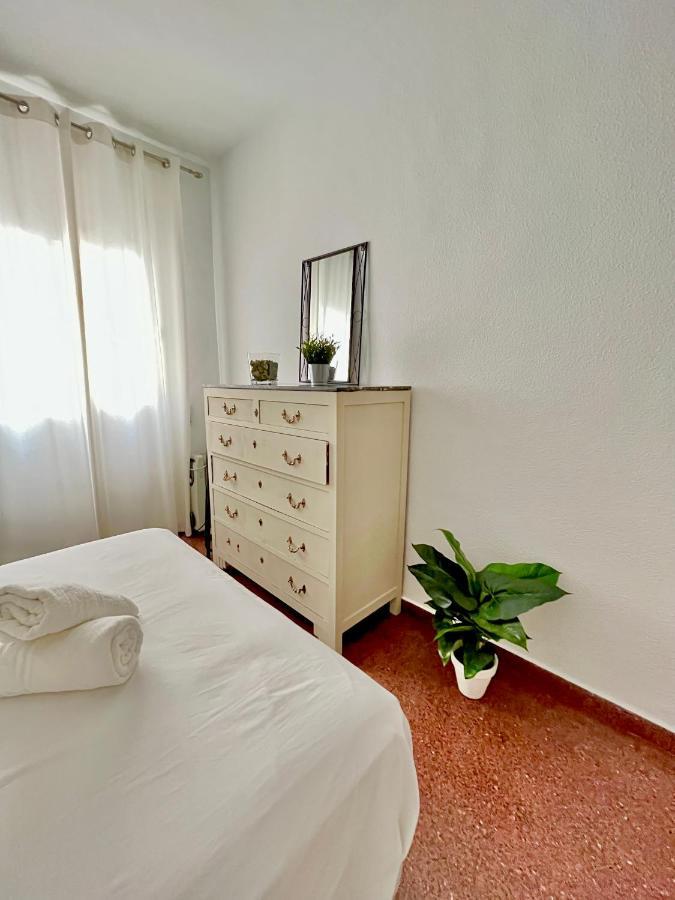 Vera Apartment, Acogedor Y Tranquilo En El Corazon De La Ciudad Antequera Luaran gambar