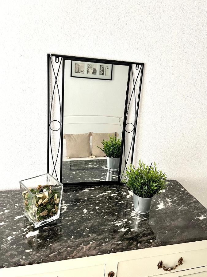 Vera Apartment, Acogedor Y Tranquilo En El Corazon De La Ciudad Antequera Luaran gambar