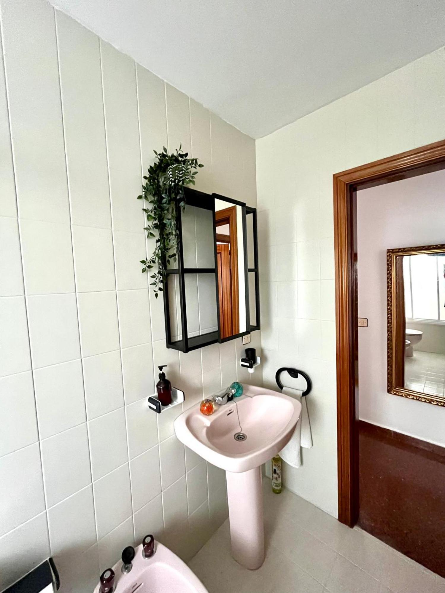 Vera Apartment, Acogedor Y Tranquilo En El Corazon De La Ciudad Antequera Luaran gambar